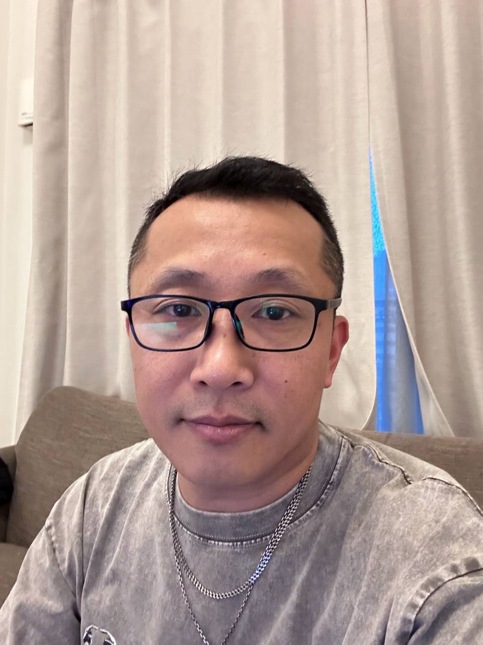 员工3